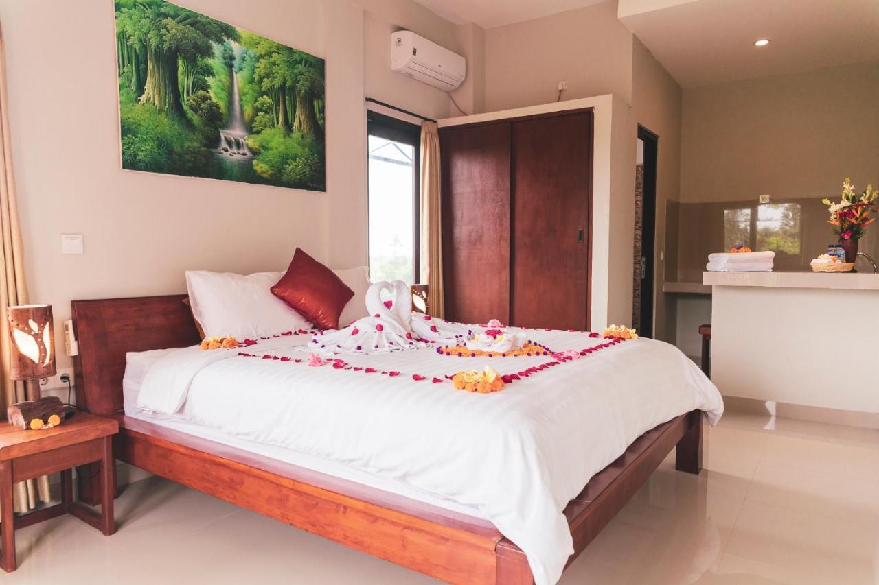Umah Tikari Guesthouse Canggu  Exterior photo