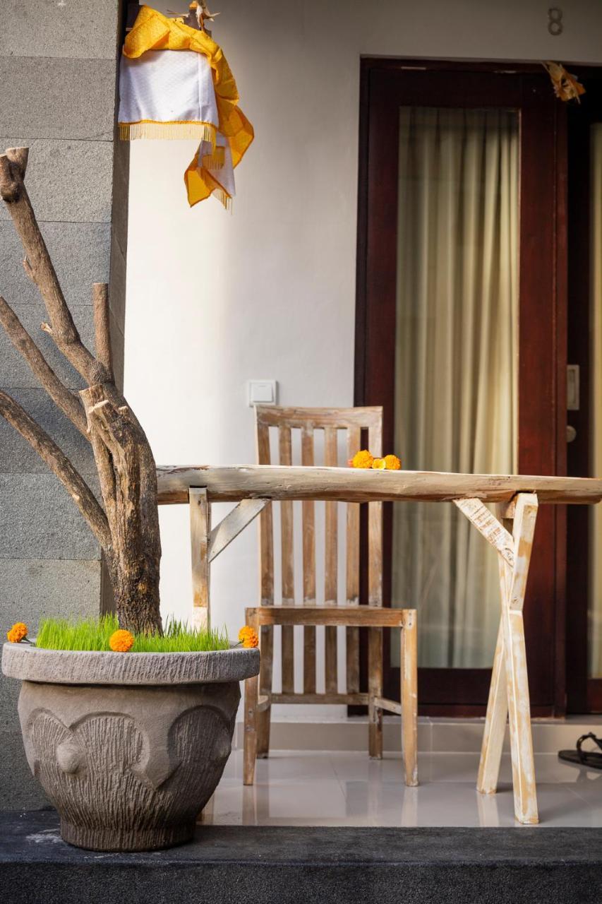 Umah Tikari Guesthouse Canggu  Exterior photo